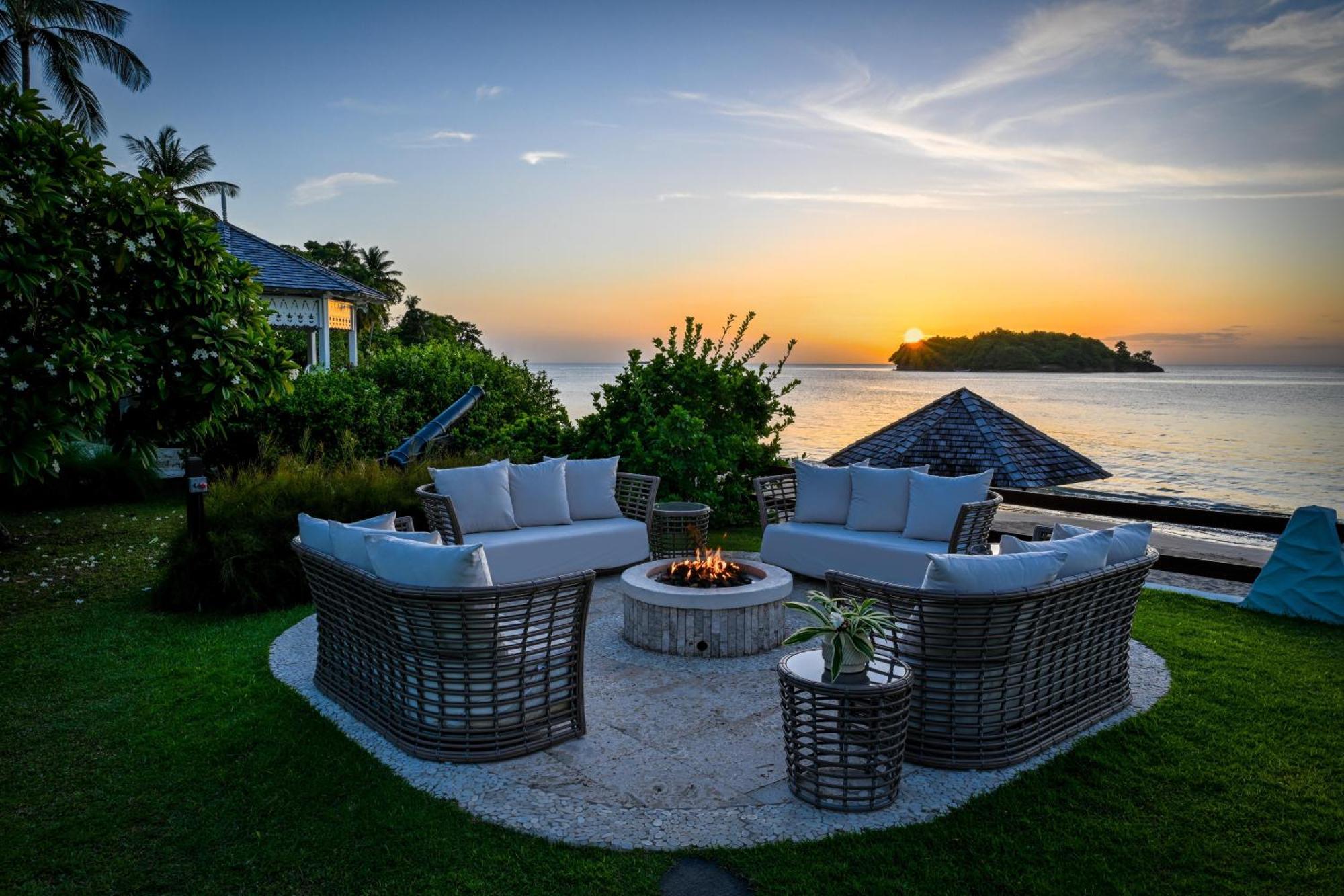 Sandals Halcyon Beach All Inclusive - Couples Only (Adults Only) Vigie 外观 照片